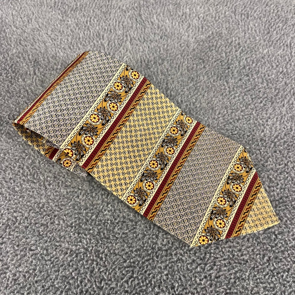UNICEF Silk Tie Mens OS Gold Victorian Ceiling Paper Motif Geometric Made in USA